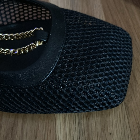 NWOT SHEIN black high heels with gold accent chain on shoe 4” heel, Size 10 - Picture 9 of 10